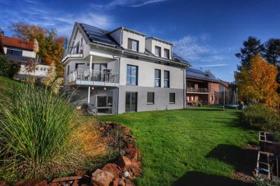 Neuwertige 3-Zimmer-Terrassenwohnung mit Garten und Einbauküche in Pfinztal