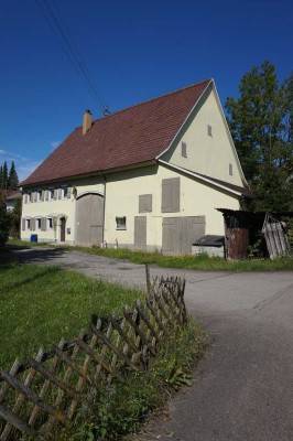 Bauerhaus mit großem Grundstück für neue Ideen!
