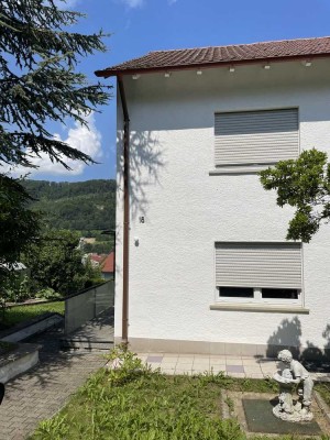 Gut erschwingliche Traumerfüllung vom Eigenheim mit schönem Garten, 10 Zimmer, Geislingen     Steige