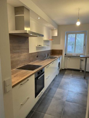 Freundliche 3-Zimmer-Wohnung mit Balkon und EBK in Rednitzhembach