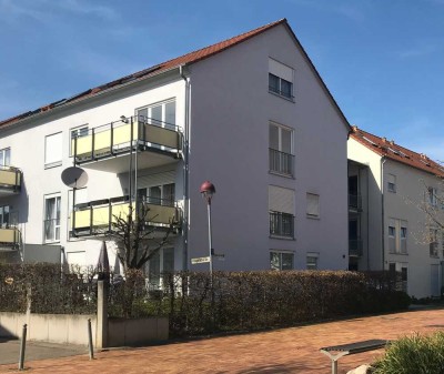 Schöne 2,5-Zimmer-Wohnung mit Balkon und neuer Einbauküche im alten Ortskern von Salach