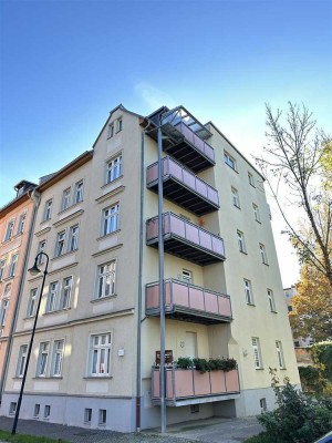 Traumhafte 3-Raum-Wohnung mit Westbalkon und eigenem PKW-Stellplatz in Untermhaus