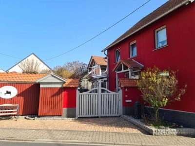 Top-Gelegenheit! Renoviertes Einfamilienhaus mit schönem Grundstück in Hargesheim zu verkaufen