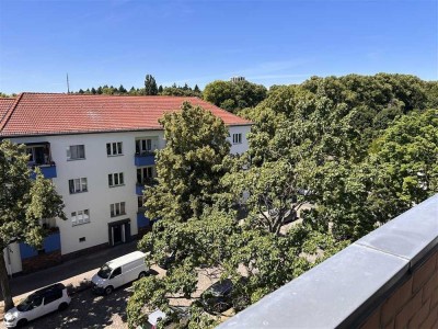 *Feine Balkonwohnung mit Himmelsblick* Aufzug + TG-Stellplatz*