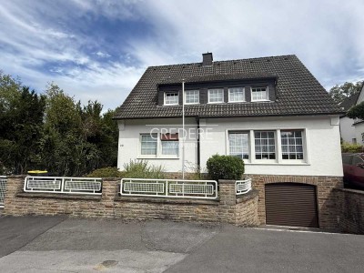 Attraktives Einfamilien- oder Mehrgenerationenhaus mit Garten in zentraler Lage von Lendringsen