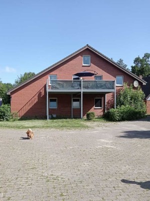 Helle 5- Zimmer-Wohnung mit Sauna und großem Balkon