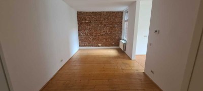 Helle und sanierte 3-Zimmer-Wohnung mit 67 m² Dachboden als Nutzfläche (Dachgeschoss)