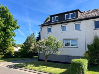 Gepflegtes Haus mit großem Grundstück in Fuldatal-Rothwesten