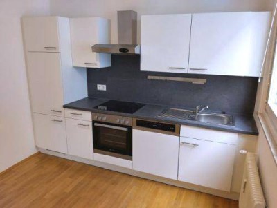 Heller 2 ZIMMER-NEUBAU + ruhiger Balkon 4,5m² + extra Küche möbliert + Lift + nähe Jakominiplatz