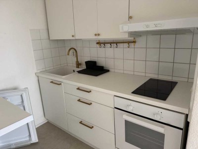 Sanierte 1 Zimmer Penthouse Wohnung