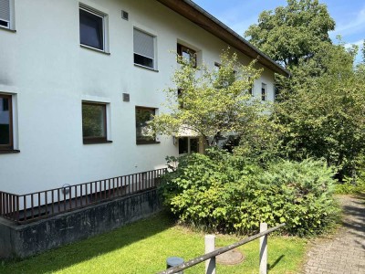 Exklusive 3,5-Zimmer-Terrassenwohnung in Otterfing – modernisiert, mit Loggia und stilvoller Einbauk