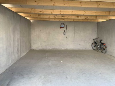 Geräumiges Reihenmittelhaus in Engstingen mit Carport und Garten