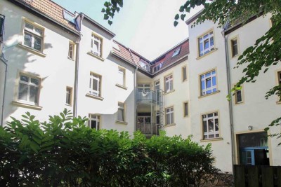 Ort der Gemütlichkeit: 3-Zi.-Maisonette in urbaner Lage