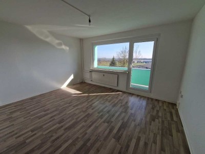 Frisch renoviert, hell, geräumig und der Preis passt auch!