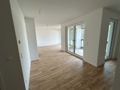 Neubau mit Balkon und Einbauküche: Exklusive 2-Zimmer-Wohnung mit geh. Innenausstattung in Wedel