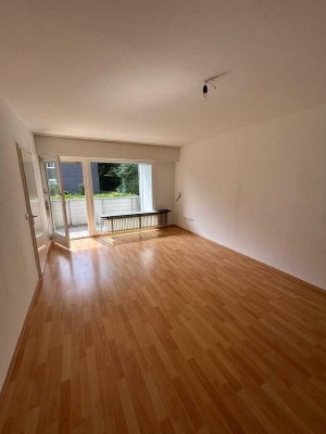 Schöne 1-Zimmer-Wohnung mit Balkon und Einbauküche in Bielefeld Hillegossen