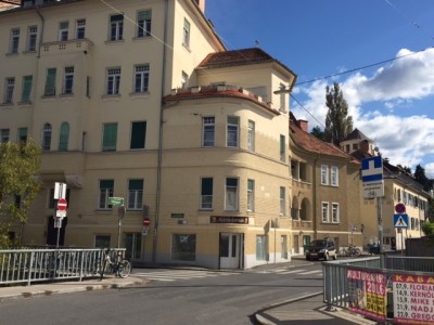 Helle und gemütliche 2 Zimmer DG Wohnung in St. Leonhard, toller Ausblick