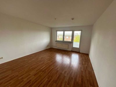 Attraktive 2-Zimmer-Wohnung mit Balkon und Tageslichtbad zum 16.08.2025 neu vermietbar!