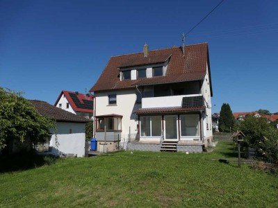 Zweifamilienhaus mit Einliegerwohnung im DG