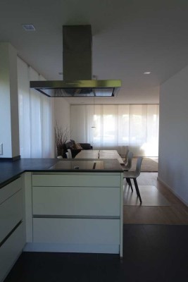 Lichtdurchflutete Maisonette-Wohnung in Stuttgart-Luginsland