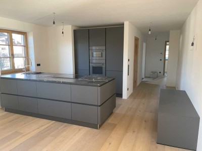 Erstbezug – Traumhafte 113 m²- Wohnung im ersten Stock eines modernen 3-Familienhauses