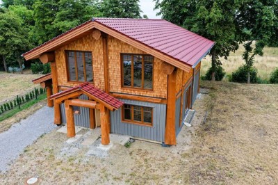 TOP! „Exklusives Post-&-Beam Musterhaus in Darlingerode/ Harz– modernes Wohnen im Naturstammhaus“!