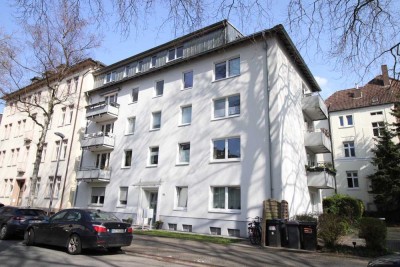 3 Zimmer Erdgeschosswohnung im bester Bochumer Lage - in Ehrenfeld