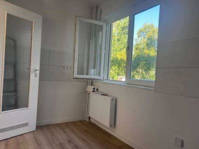 Gemütliche 2-Zimmer-Wohnung mit Balkon in Buckow – Ideal für Singles oder Paare