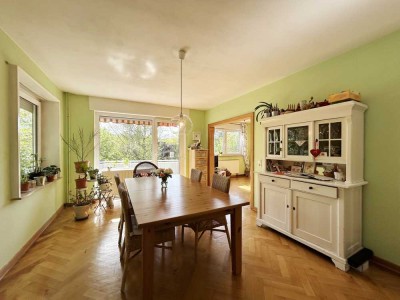 Idyllisches Reihenendhaus mit tollem Garten                      und guter Anbindung