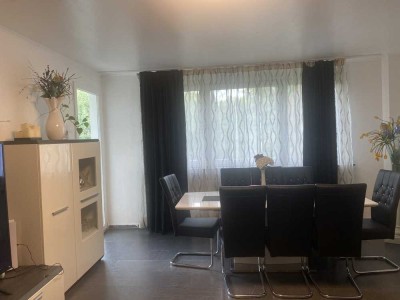 grosszügige 4-Zimmerwohnung mit zwei Balkonen