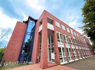 � Dachterrasse. Panoramatüren. Freiheit pur. Exklusives 2-Zimmer-Penthouse in Bonn. Aufzug & Keller