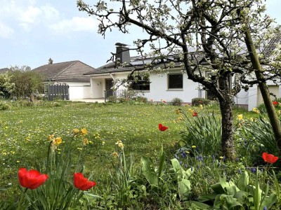 Energieeffizienter Bungalow mit schönem Garten in gefragter Lage Nidderaus