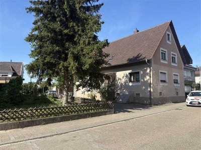 Charmantes Zweifamilienhaus in ruhiger Lage von Sinzheim!