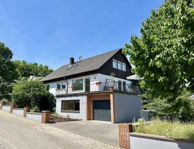 *Provisionsfrei* Zweifamilienhaus mit Einliegerwohnung & Garten – perfekt für Familien & Vermietung