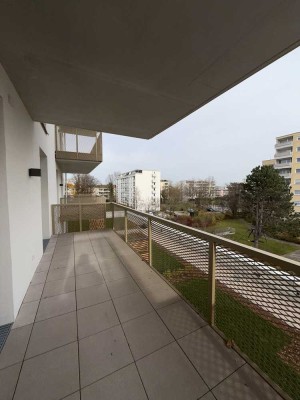 BESICHTIGUNG 18.12. 16 UHR!! Erstbezug – hochwertige 2-ZKB mit EBK, FBH & lichtdurchflutetem Balkon!