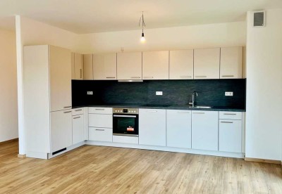 Hannover Kronsrode Neubau: Einbauküche, Balkon, Fußbodenheizung, 2 Bäder, Lift, Tiefgarage, Keller