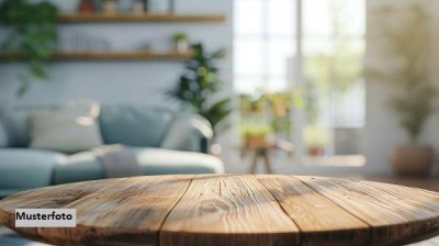 Einfamilien-Doppelhaushälfte mit Dachterrasse und Pkw-Stellplätzen