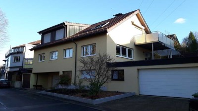 Helle, gepflegte 4-Zimmer-Dachgeschosswohnung mit großem Balkon