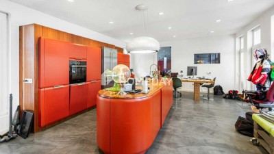 Außergewöhnliches Loft mit Tinyhouse & vielseitiger Nutzung – Zwischen Workspace & Wohntraum