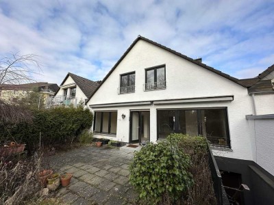 Geräumiges 6-Zimmer Reihenhaus mit Keller und Garten