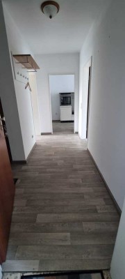 Du-Meiderich Top Lage nähe Bhf 2,5 Zimmer Wohnung Balkon EBK Aufzug