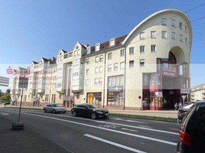 Zentrumsnahe  4-Zimmer-Eigentumswohnung mit Balkon und Tiefgarage