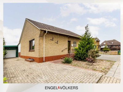 Bungalow mit Potenzial - in ruhiger und zentrumsnaher Lage mit Blick ins Grüne !