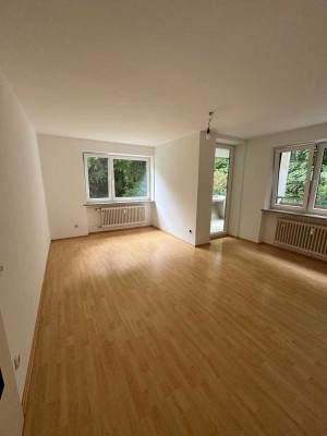 Schöne 3-Zimmer-Wohnung mit Balkon in München