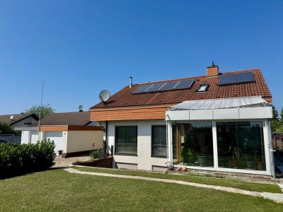 Perfekt für Grenzgänger & Familien – Freistehendes Haus mit Einliegerwohnung und Garten