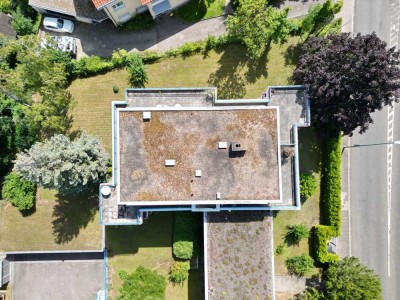 "Die sonnige charmante Penthouse Wohnung mit 126 qm Rundumterrasse !„