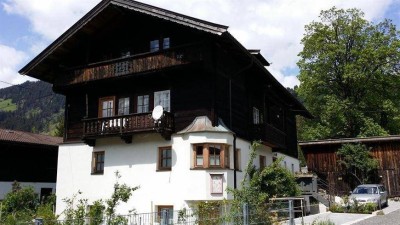 Alpine Ferien-Wohnung, schnelles Internet, Balkon, EBK, Garten, Gondelnähe