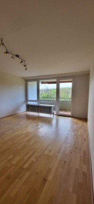 Schöne 3 Zi.-Whg. mit Balkon in Gaggenau mit Tiefgaragenstellplatz