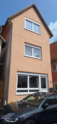 Stilvoll renoviertes Stadthaus – Vollausgestattet, bezugsfertig