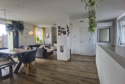 Moderne DG-Maisonette mit Traumterrasse und idealer Infrastruktur (Provisionsfrei)